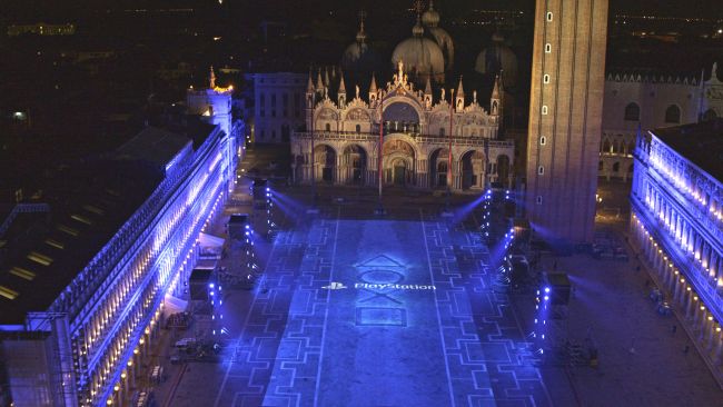 Piazza San Marco in Italy celebrates the PS5's launch