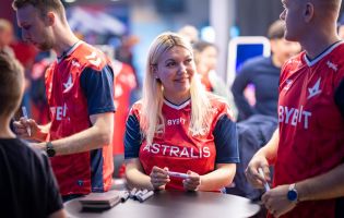 Astralis to sign a new women's CS:GO team this summer