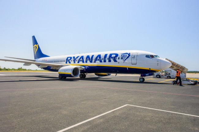 Man almost sucked out through a window on a Ryanair flight