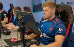 Astralis has benched its in-game Counter-Strike leader